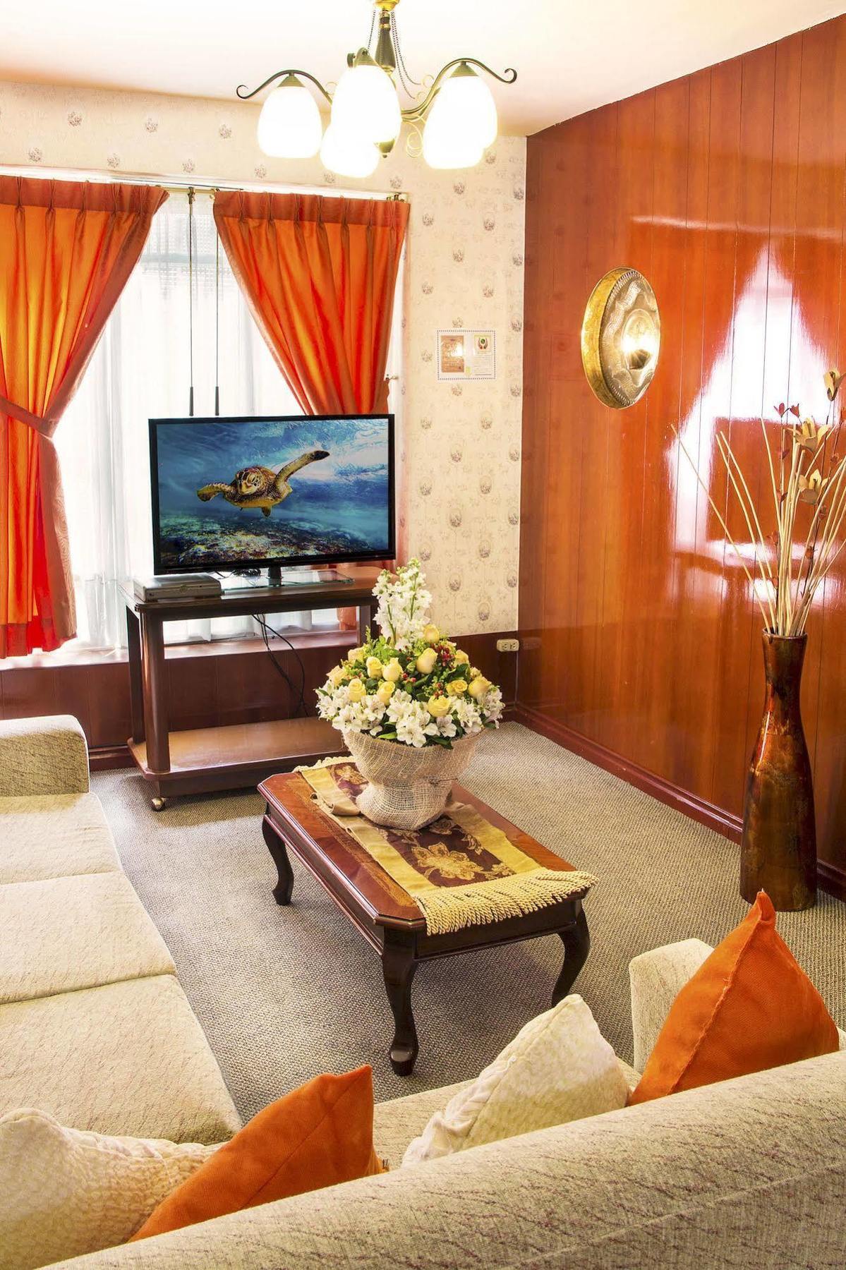 Hotel Inca Imperial Quito Exterior photo